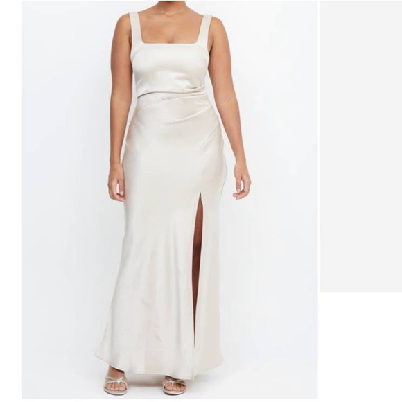 Bec & Bridge Dresses & Skirts - Bec & Bridge Cream Maxi Dress
